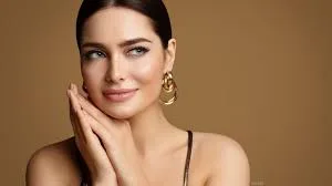 كيف يعزز تجميل الأنف تناسق الوج